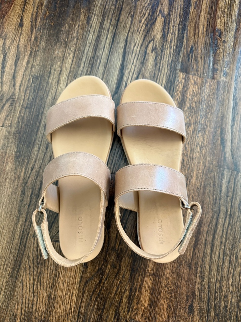Nisolo Go To Flatform Sandal in Almond